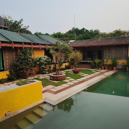 Sohana Eco Retreat Farmhouse - Karjat Chinchavli Eksteriør billede
